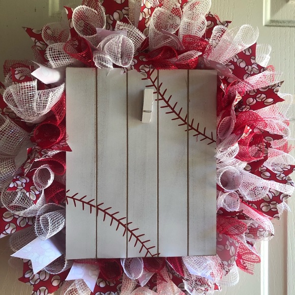 Baseball theme wreath - Picture 2 of 7